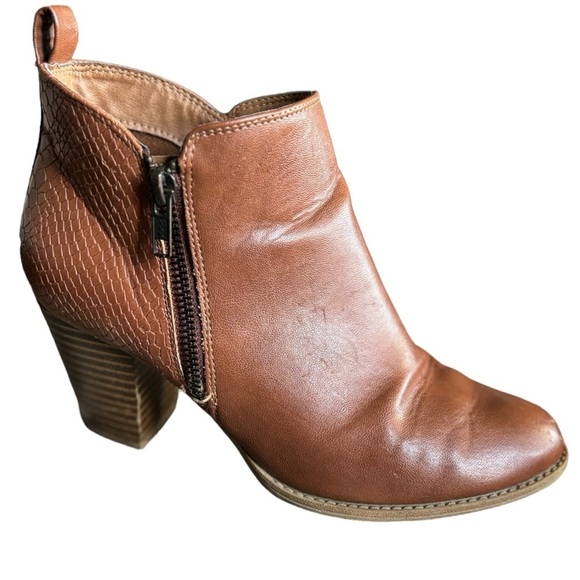 Euro Soft Savina Boot Chestnut Brown Size 7.5 Heeled Ankle Boots Sofft - Picture 13 of 13